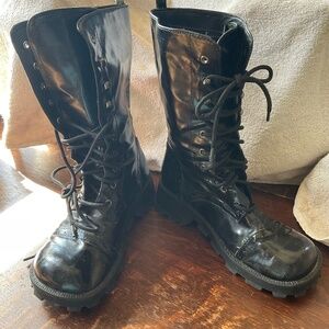 COMBAT BLACK BOOTS USED UNISEX SIZE 8.5 by EXPELLED
